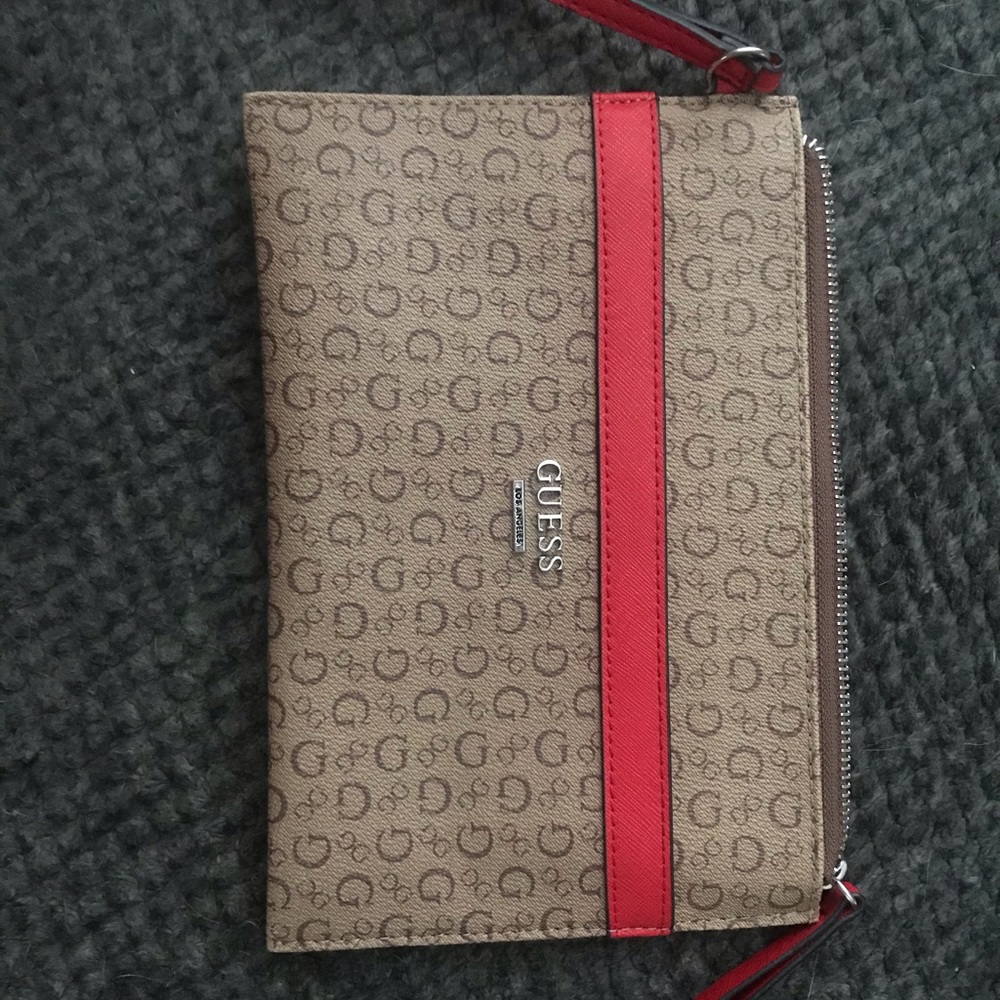 Guess Clutch/wallet